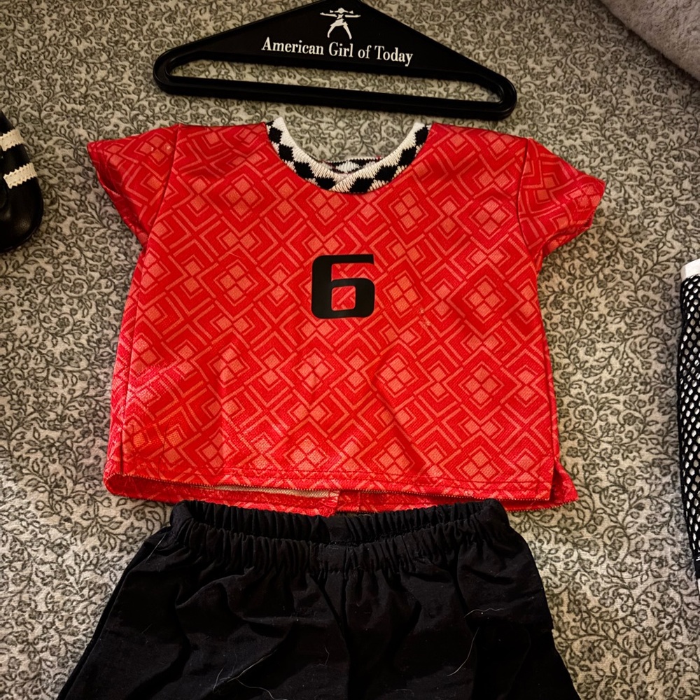 RETIRED American Girl Doll Soccer Uniform Outfit (2001). Exc condition